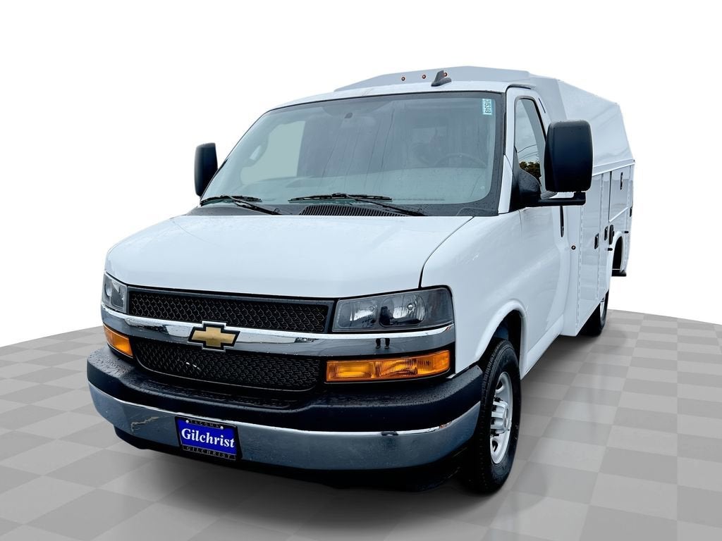2025 Chevrolet Express Cutaway 3500