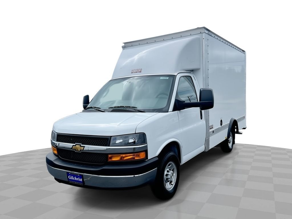 2025 Chevrolet Express Cutaway 3500